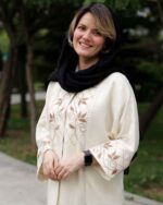 مانتو زنانه بلند دکمه دار قواره بزرگ نباتی
