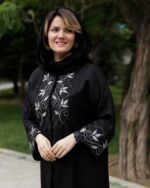 مانتو زنانه بلند دکمه دار قواره بزرگ مشکی